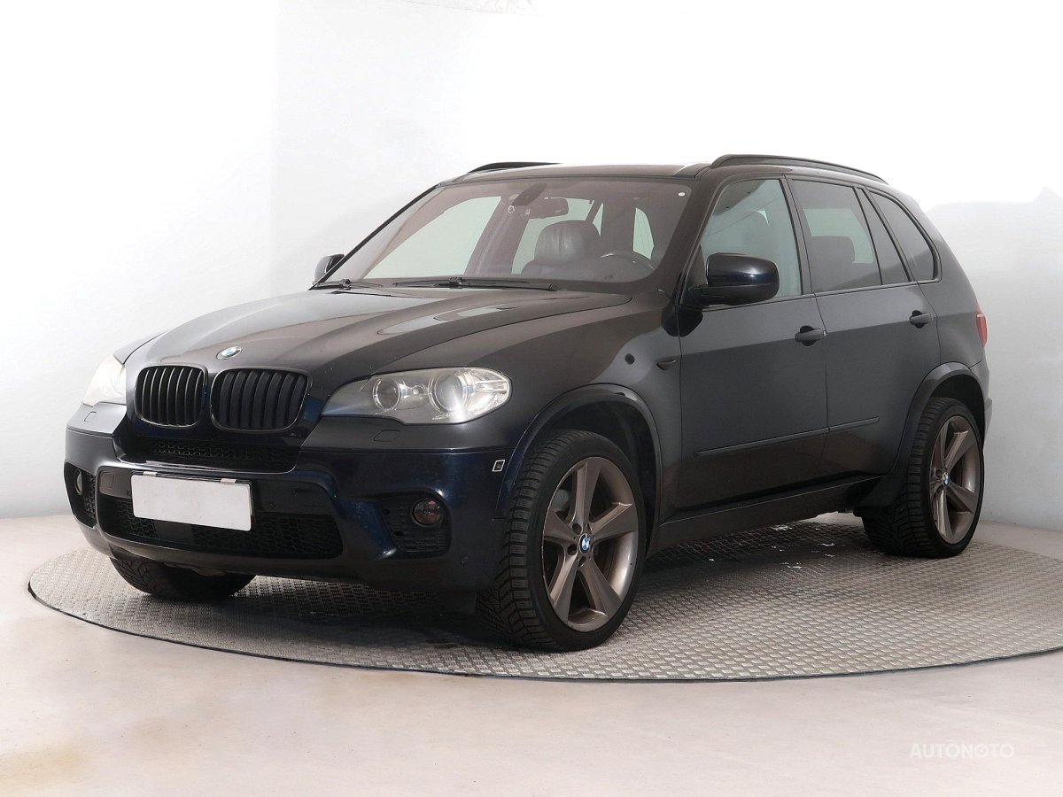 BMW X5, 2010 - pohled č. 3