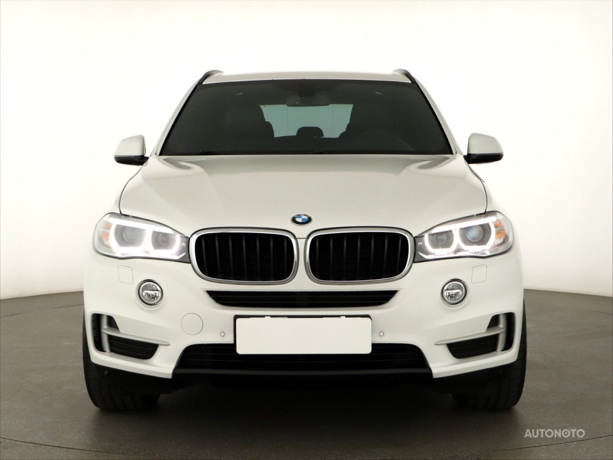 BMW X5, 2013 - pohled č. 2