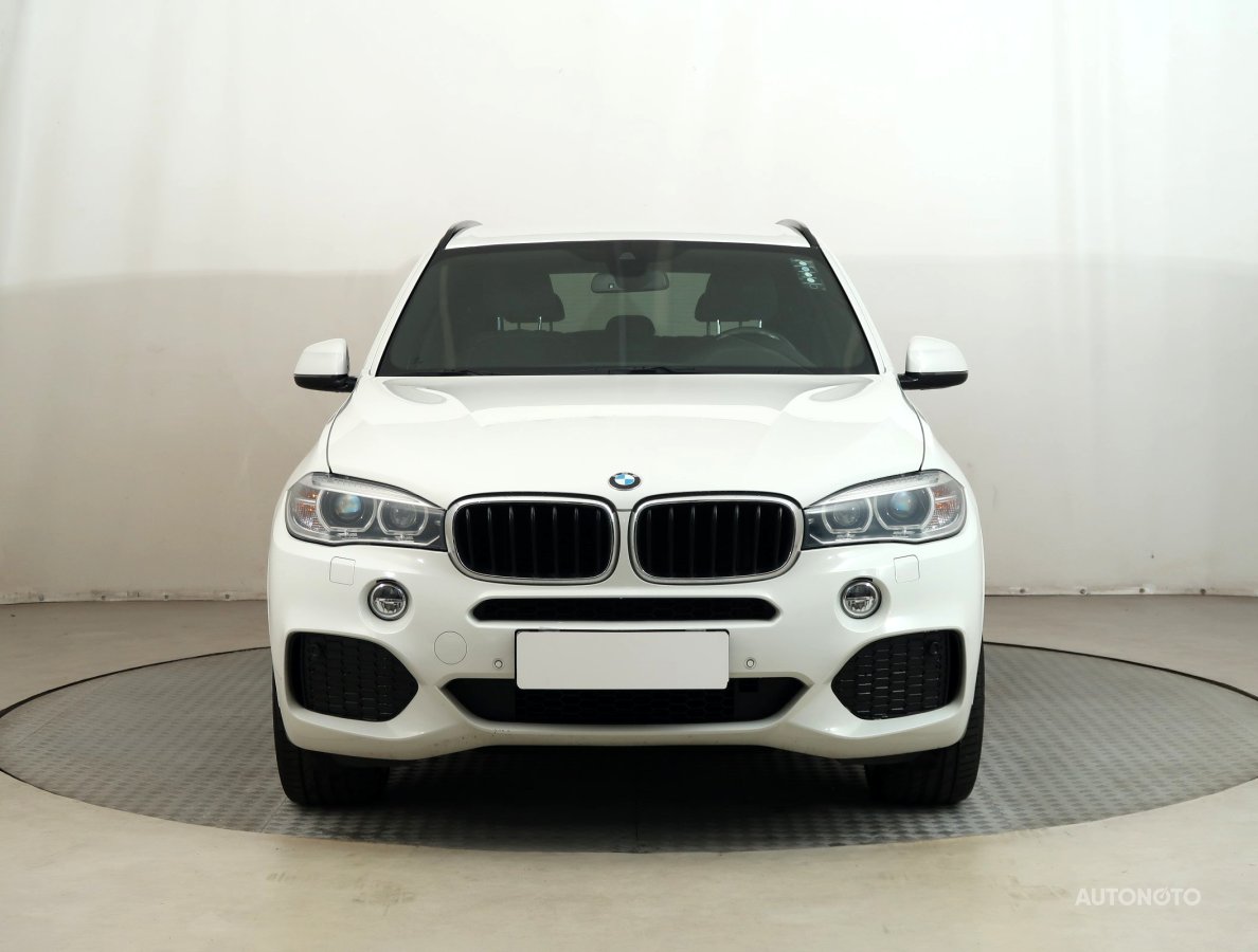 BMW X5, 2015 - pohled č. 2