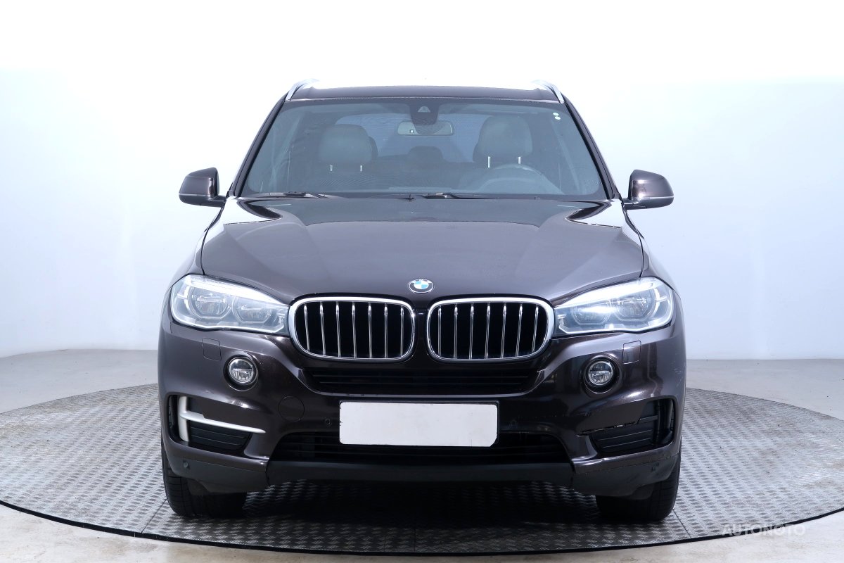 BMW X5, 2015 - pohled č. 2