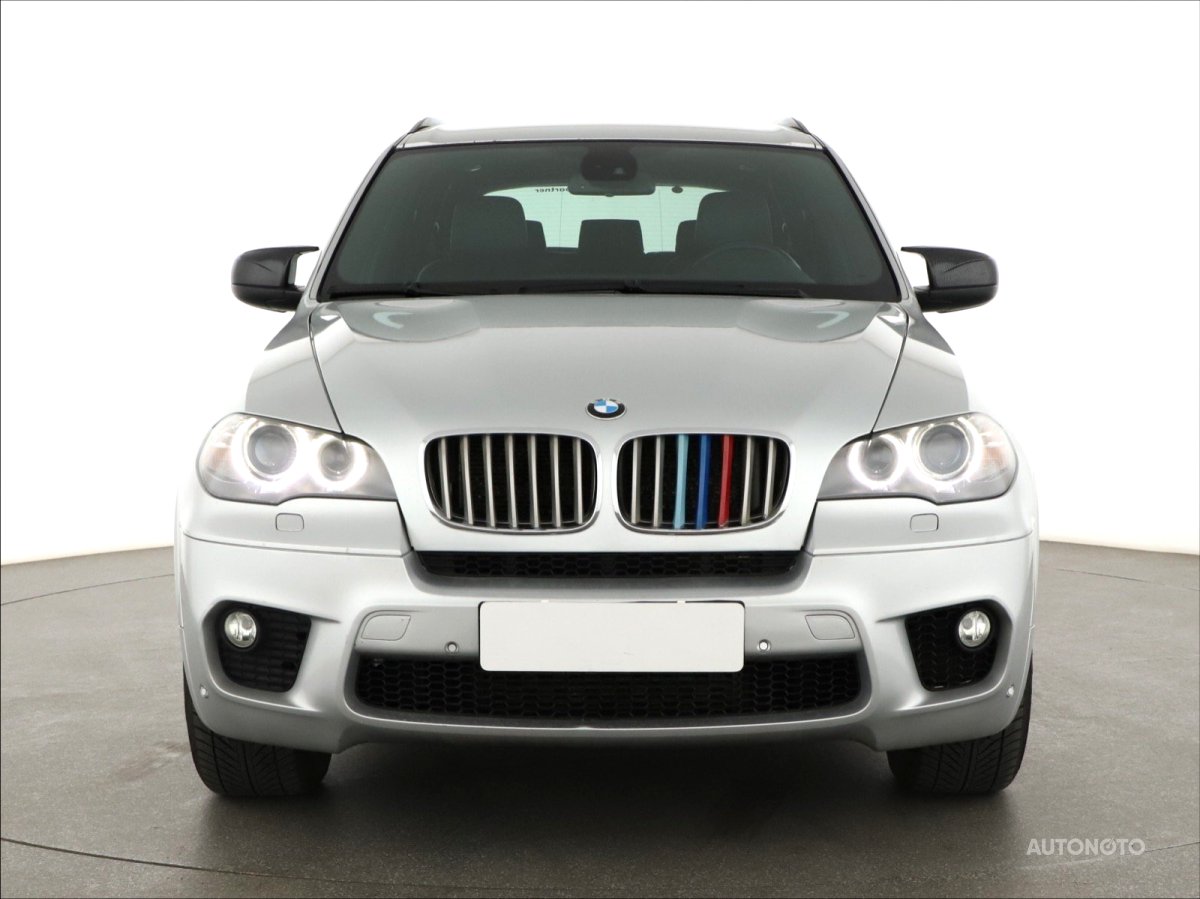 BMW X5, 2011 - pohled č. 2
