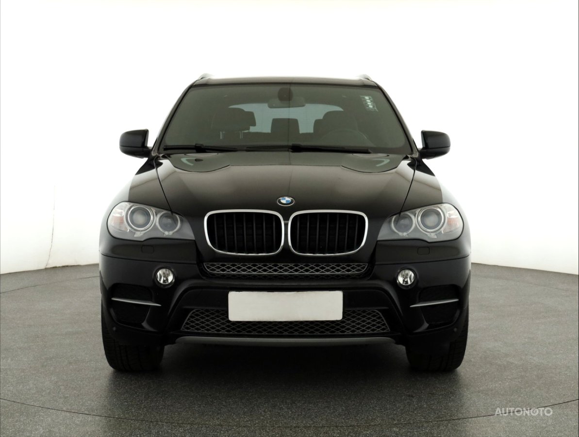 BMW X5, 2013 - pohled č. 2