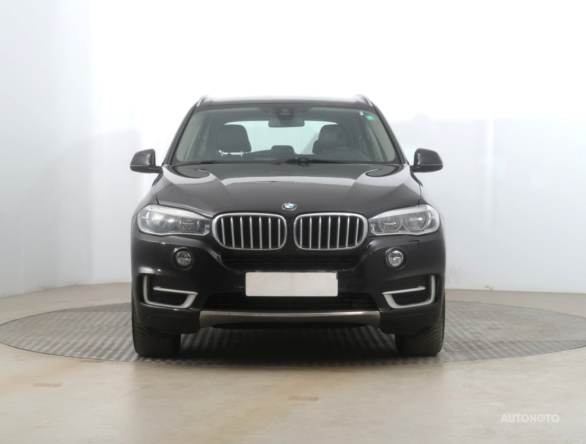 BMW X5, 2015 - pohled č. 2