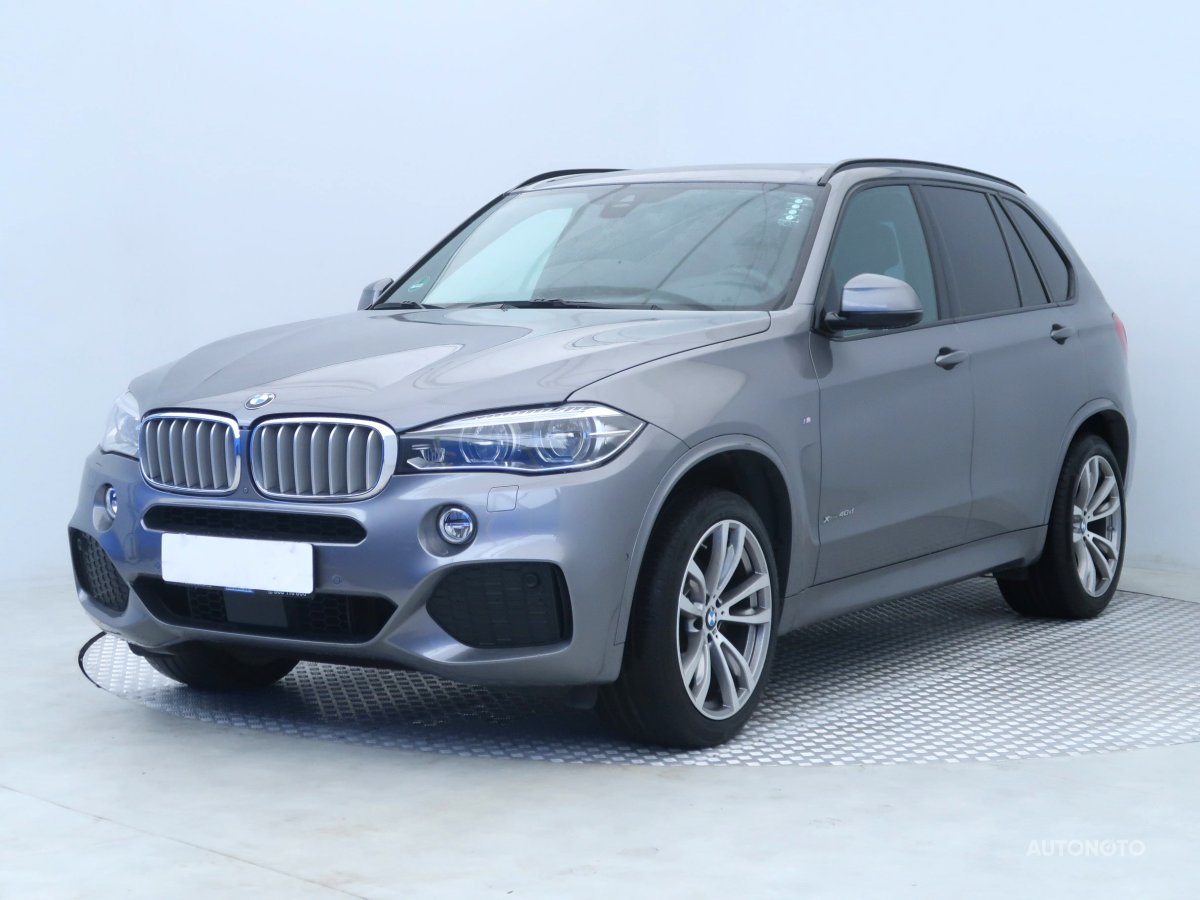 BMW X5, 2017 - pohled č. 3
