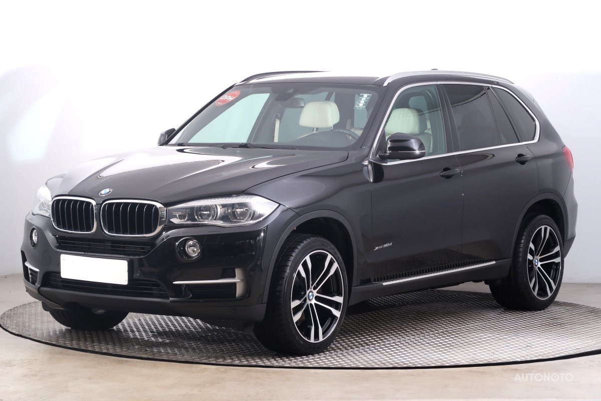 BMW X5, 2013 - pohled č. 3