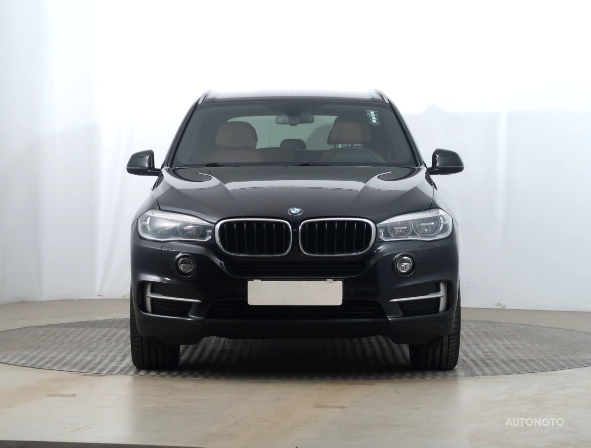 BMW X5, 2013 - pohled č. 2