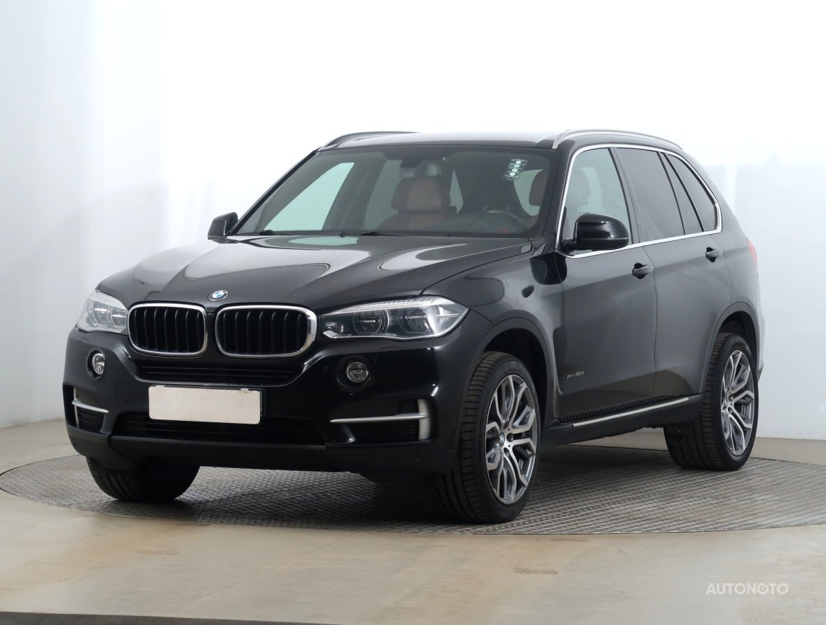 BMW X5, 2013 - pohled č. 3