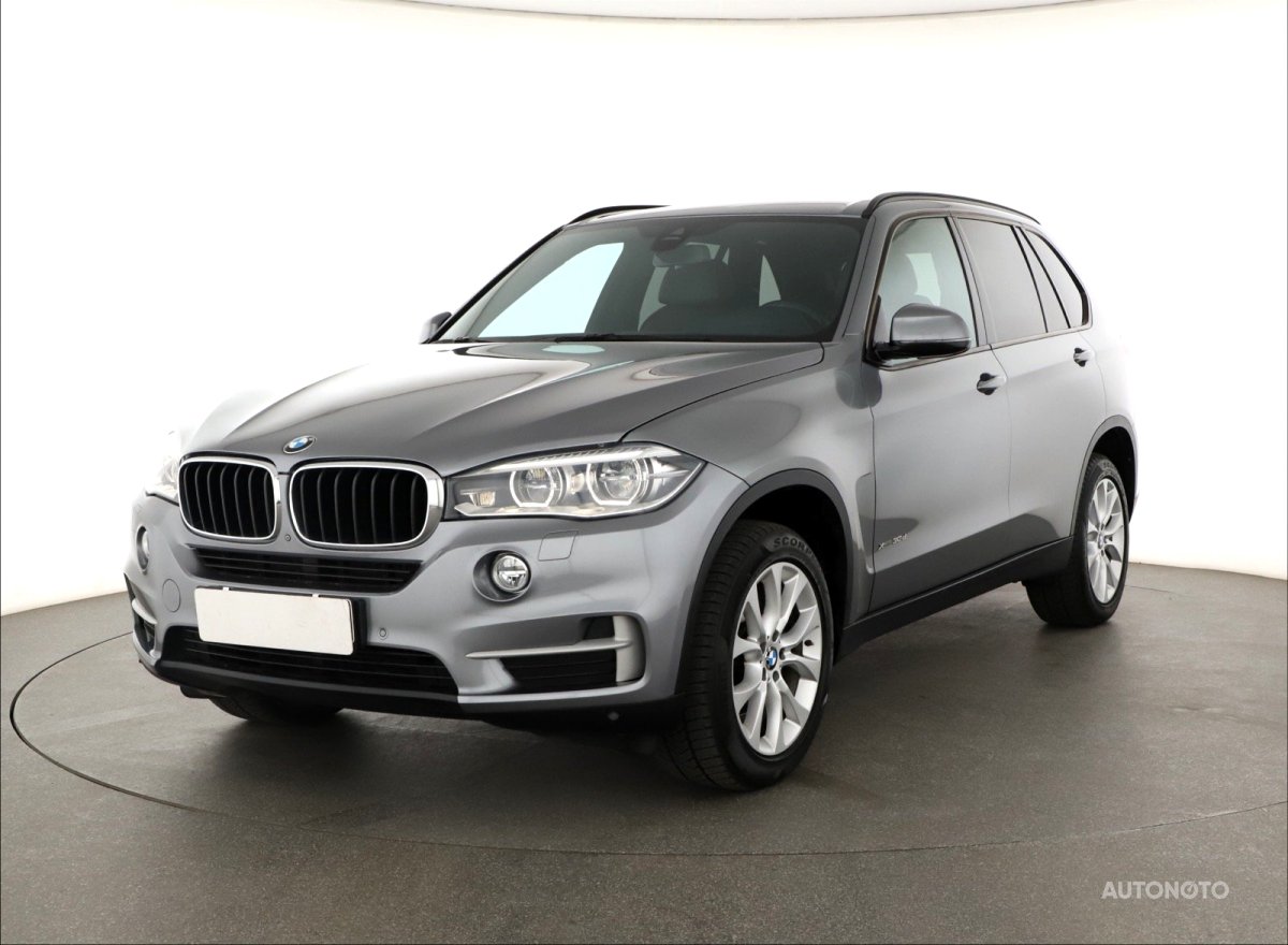 BMW X5, 2013 - pohled č. 3