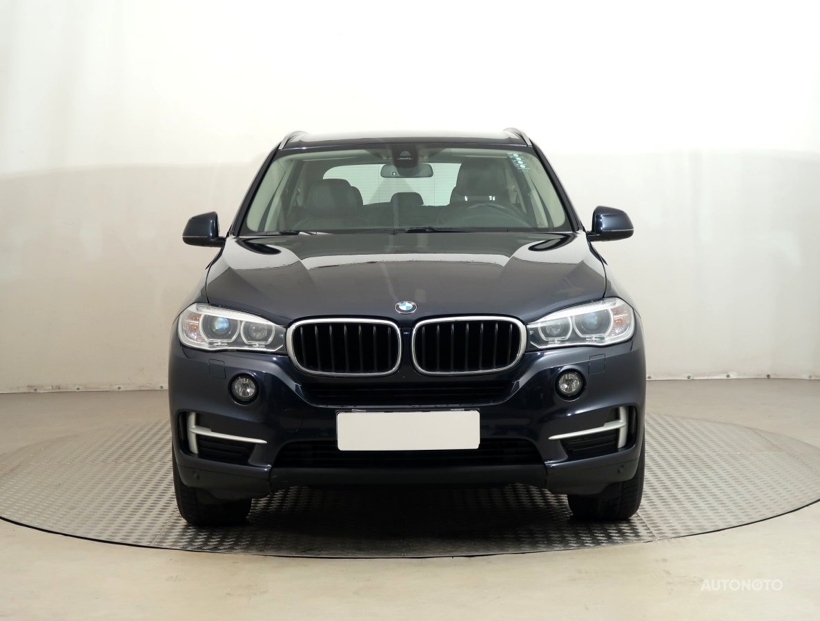 BMW X5, 2015 - pohled č. 2