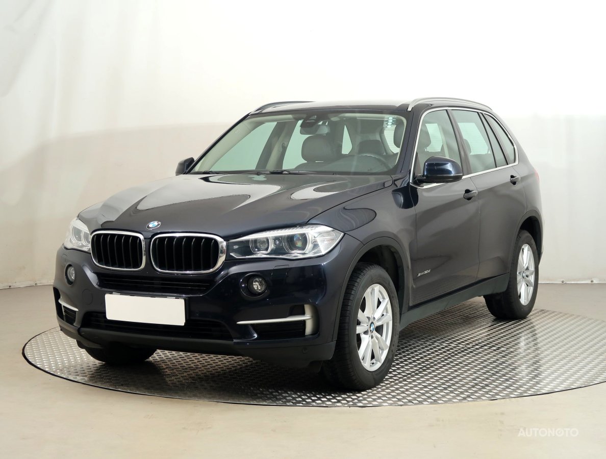 BMW X5, 2015 - pohled č. 3