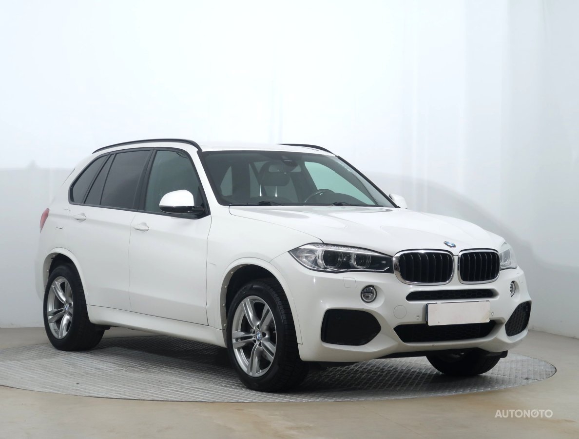 BMW X5, 2018 - celkový pohled