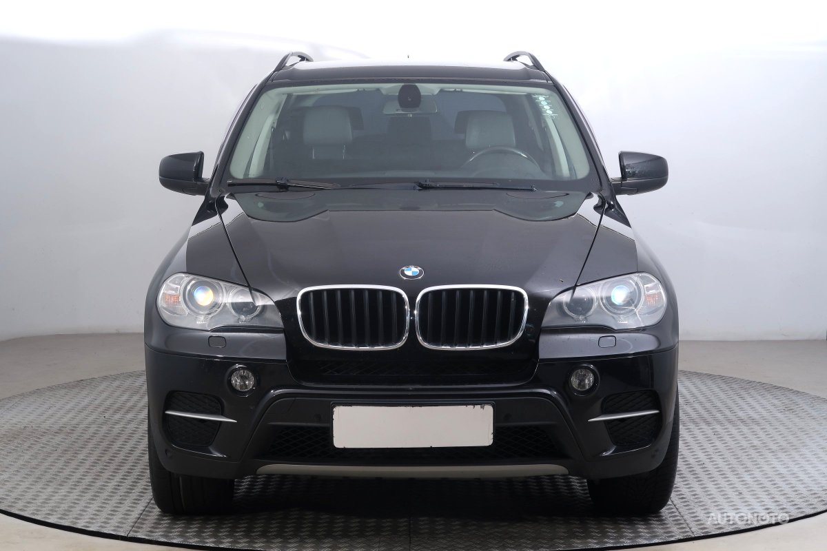 BMW X5, 2011 - pohled č. 2