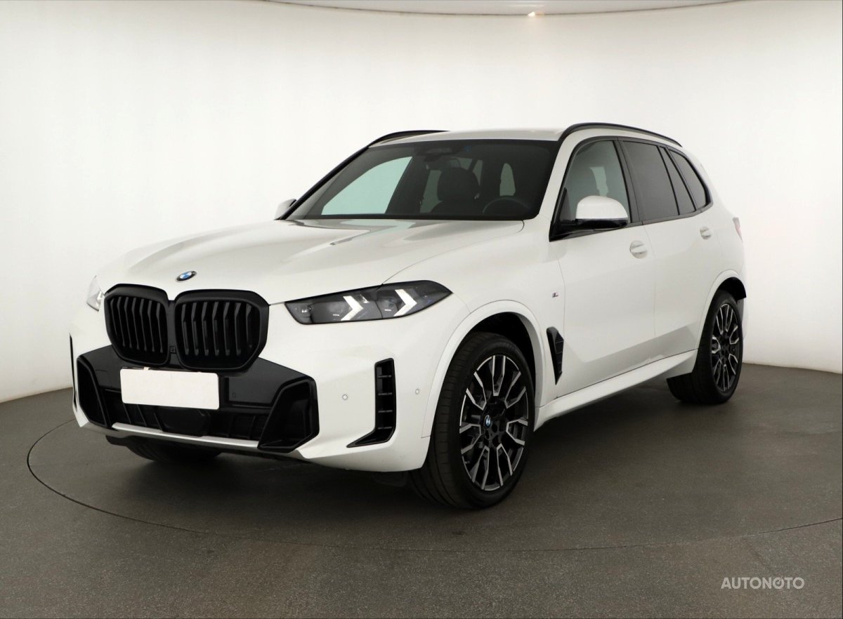 BMW X5, 2024 - pohled č. 3