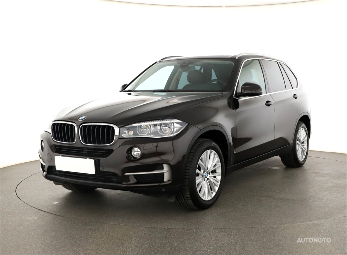 BMW X5, 2016 - pohled č. 3