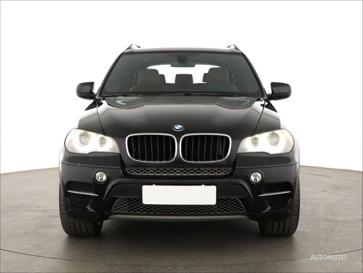 BMW X5, 2011 - pohled č. 2