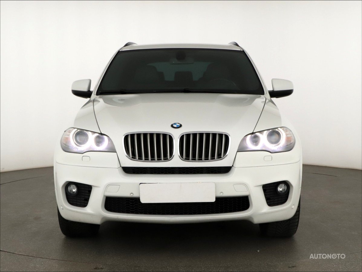 BMW X5, 2011 - pohled č. 2
