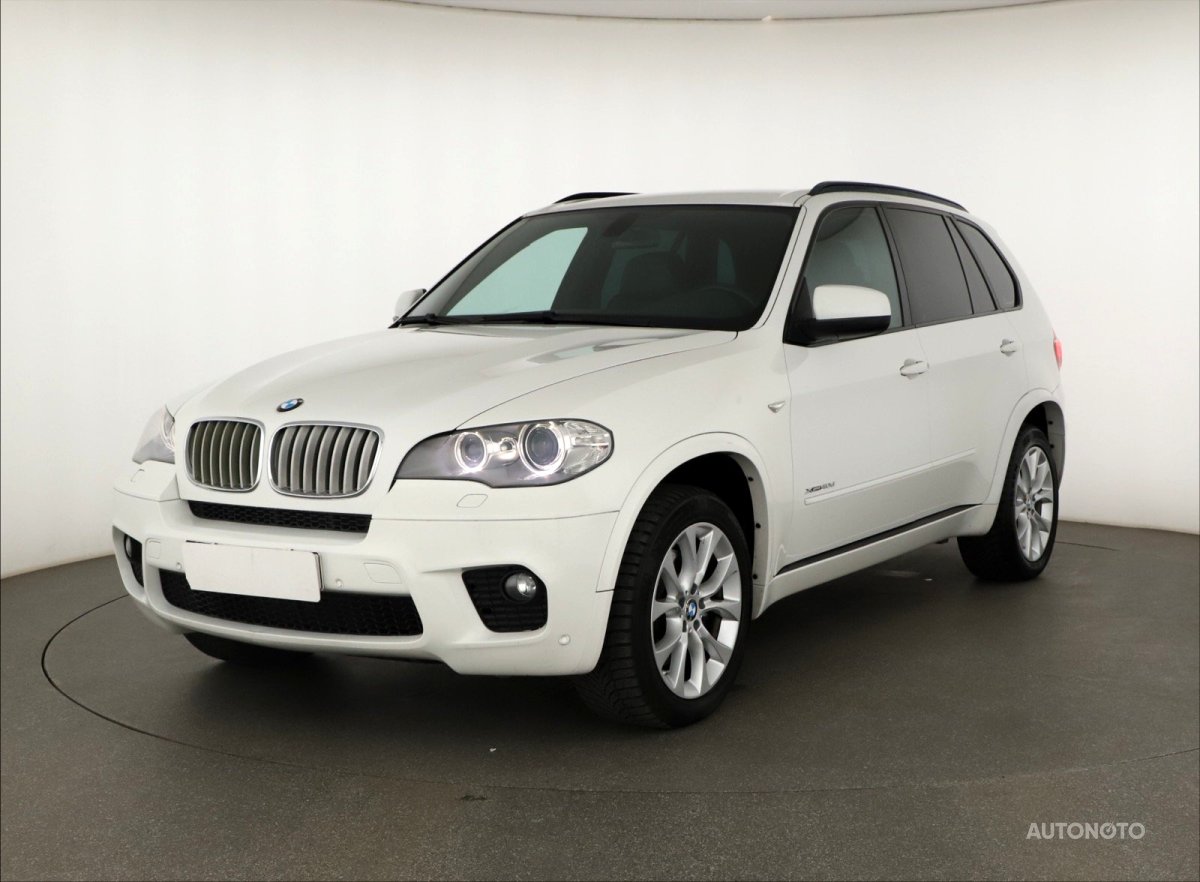 BMW X5, 2011 - pohled č. 3