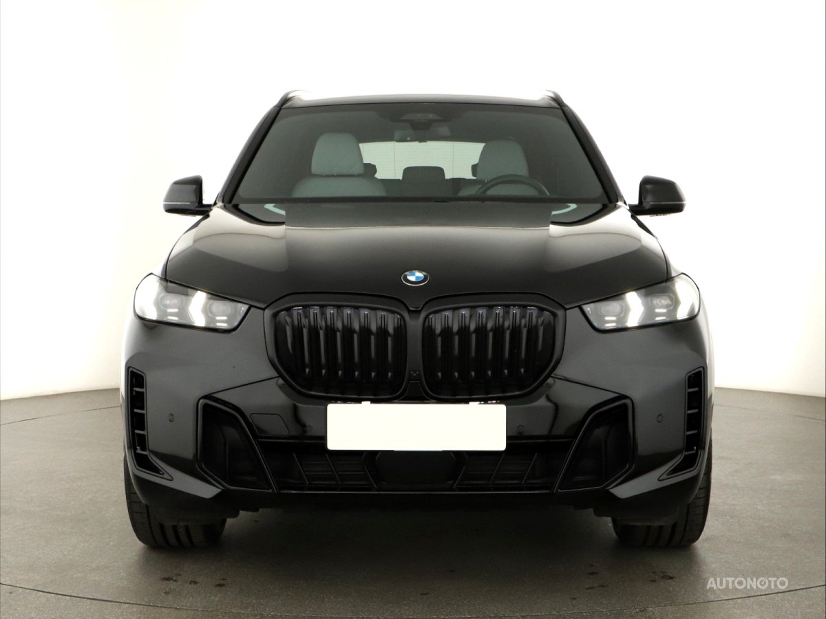 BMW X5, 2024 - pohled č. 2