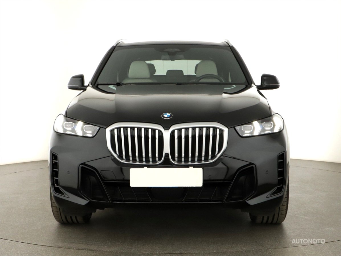 BMW X5, 2024 - pohled č. 2