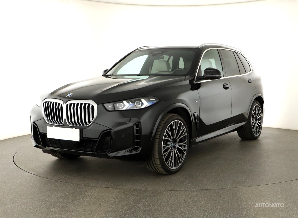 BMW X5, 2024 - pohled č. 3