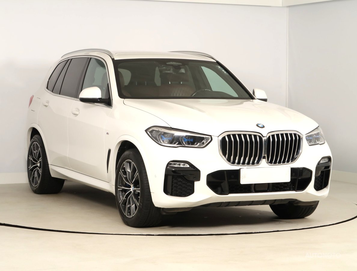 BMW X5, 2020 - celkový pohled