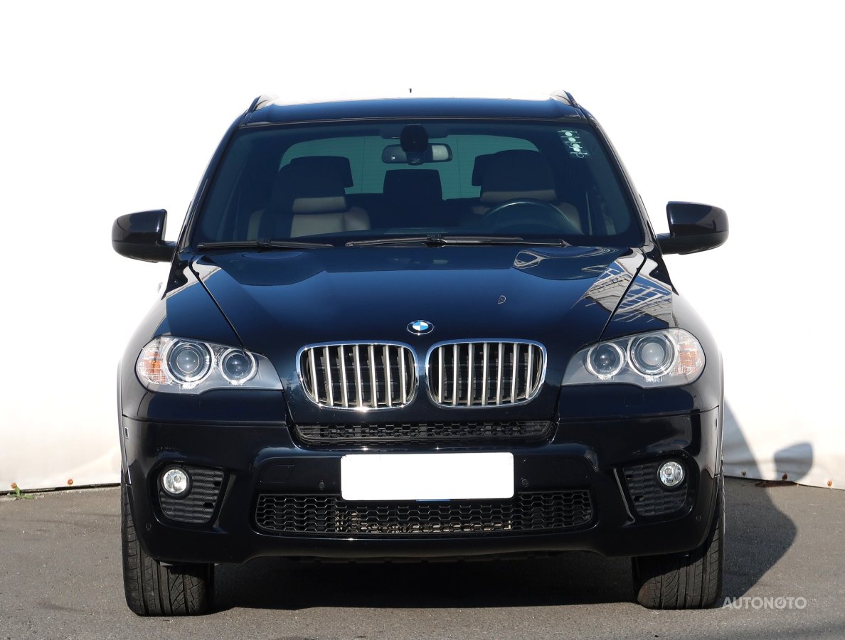 BMW X5, 2012 - pohled č. 2