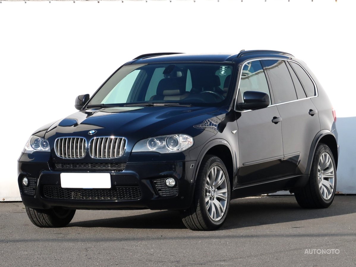 BMW X5, 2012 - pohled č. 3