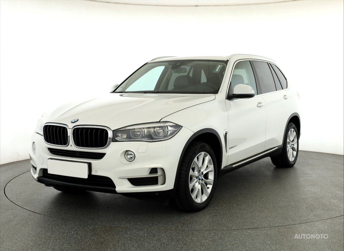 BMW X5, 2015 - pohled č. 3