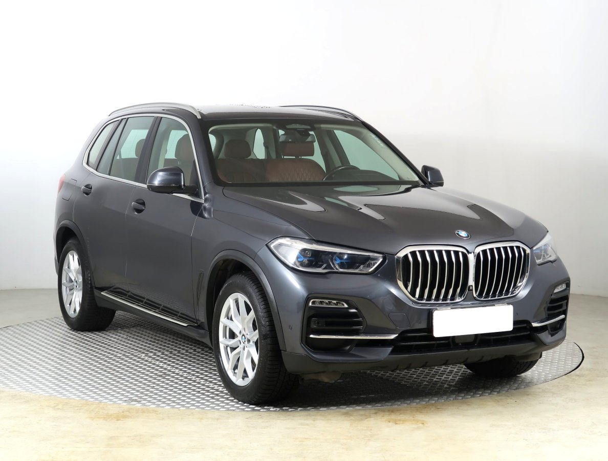 BMW X5, 2019 - celkový pohled