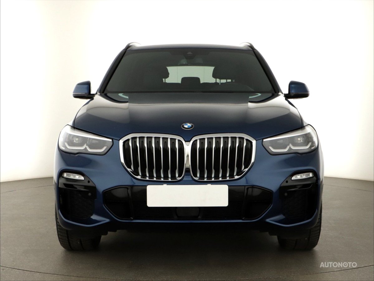 BMW X5, 2019 - pohled č. 2