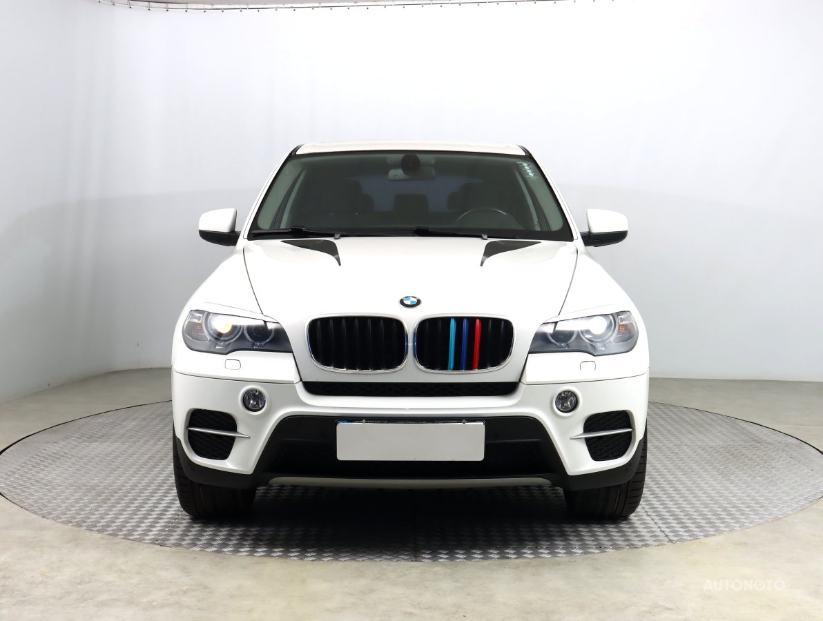 BMW X5, 2013 - pohled č. 2
