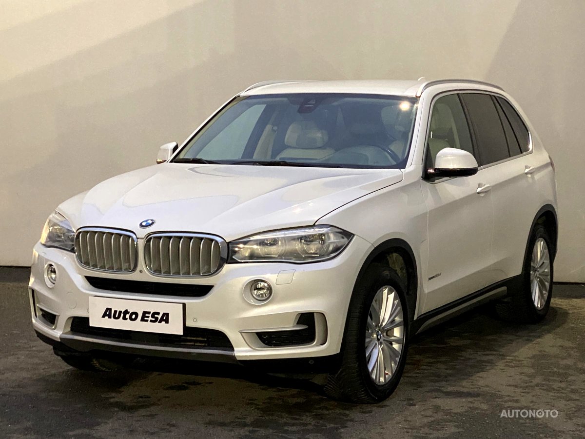 BMW X5, 2015 - pohled č. 3