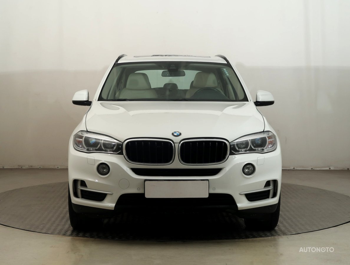 BMW X5, 2014 - pohled č. 2