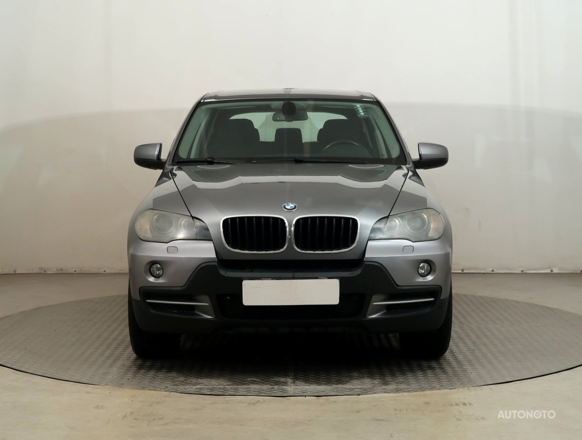 BMW X5, 2009 - pohled č. 2