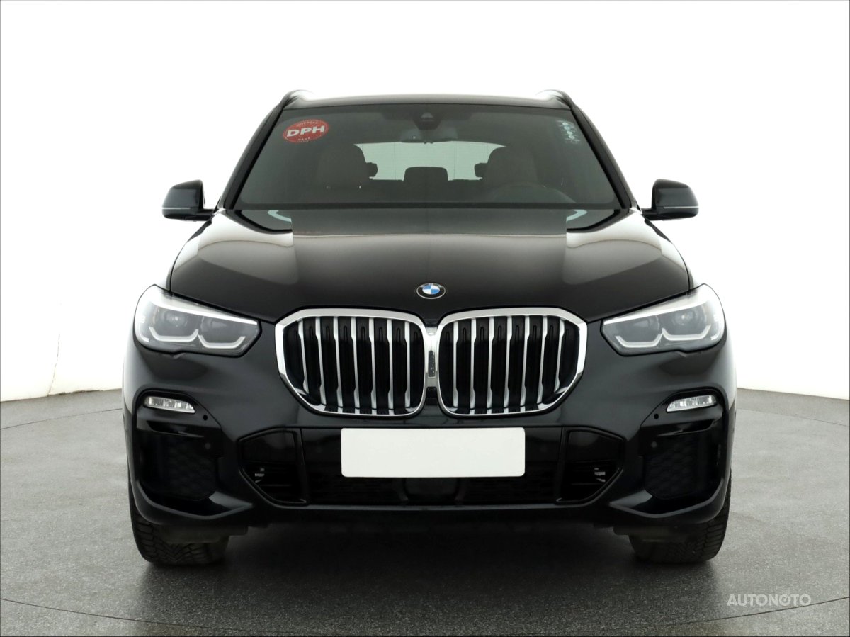 BMW X5, 2019 - pohled č. 2