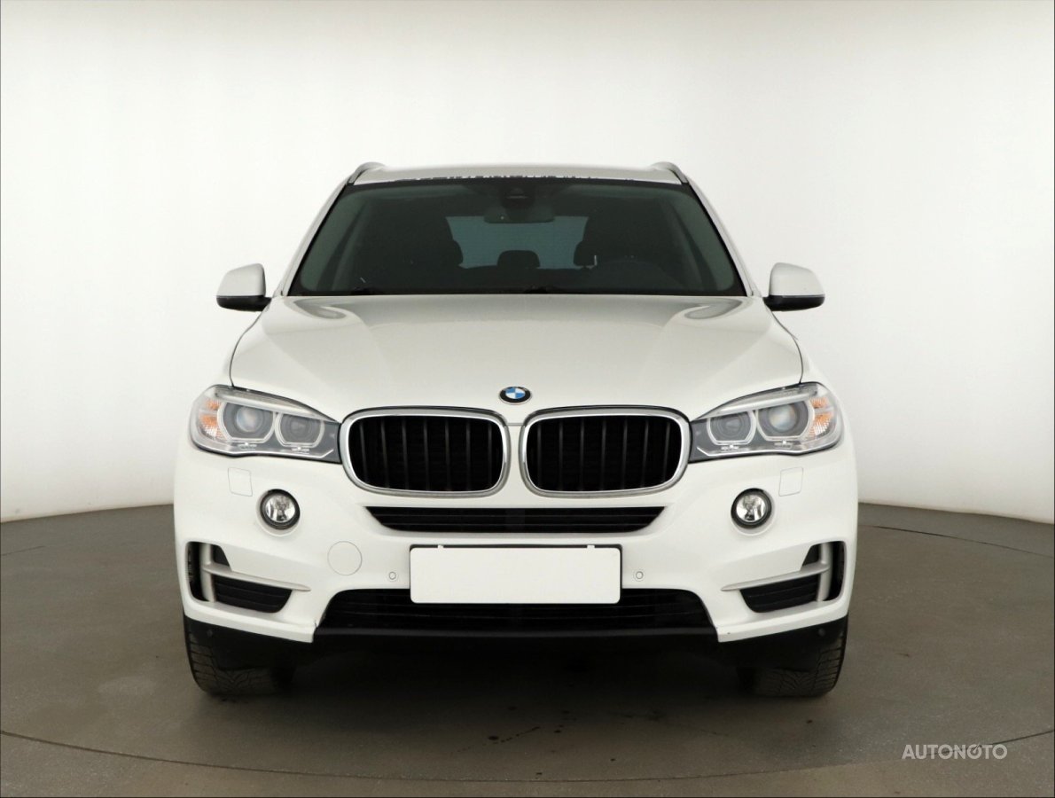 BMW X5, 2016 - pohled č. 2