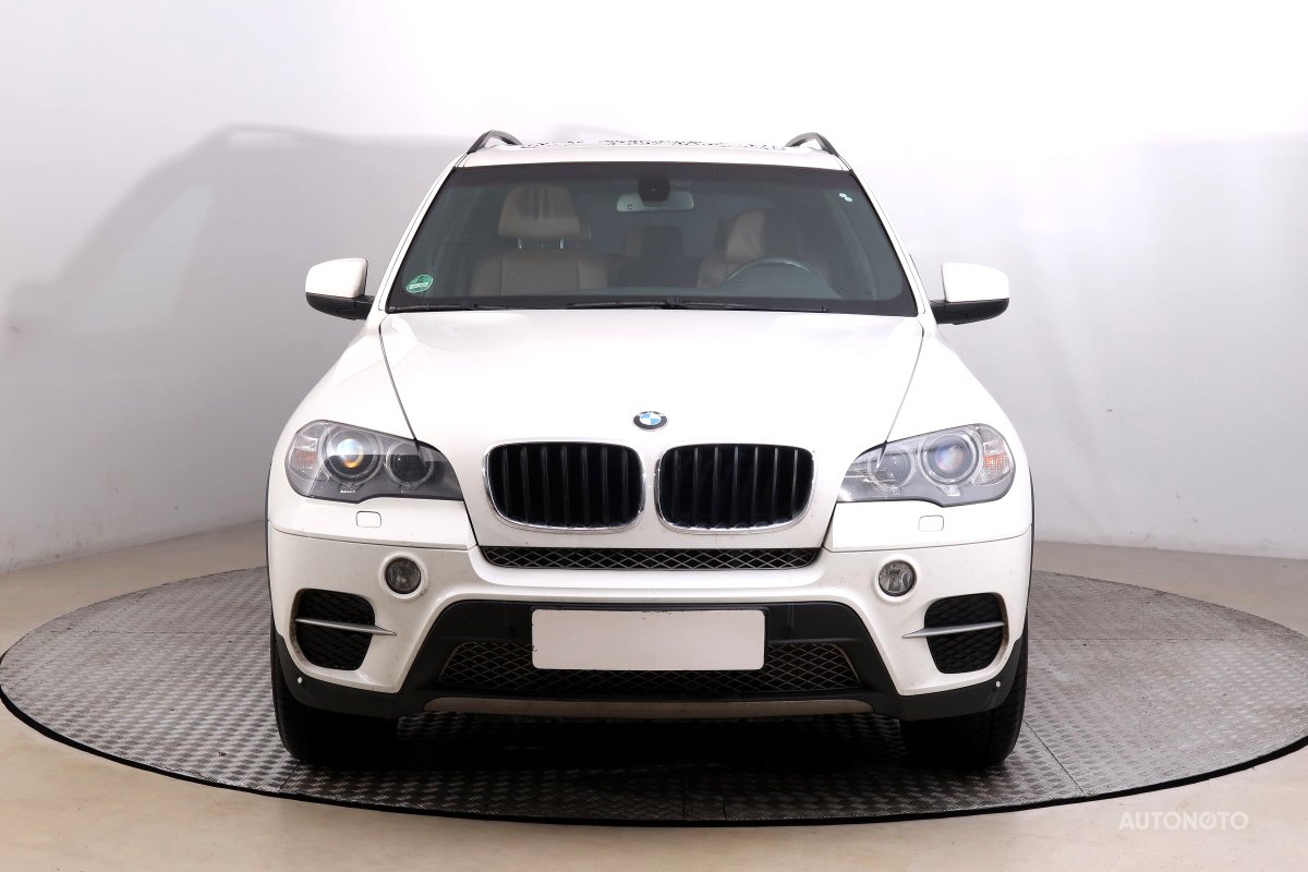 BMW X5, 2010 - pohled č. 2