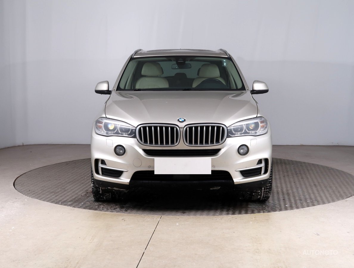 BMW X5, 2014 - pohled č. 2