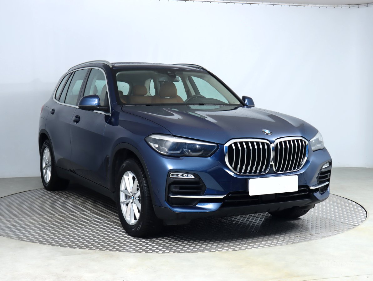 BMW X5, 2020 - celkový pohled