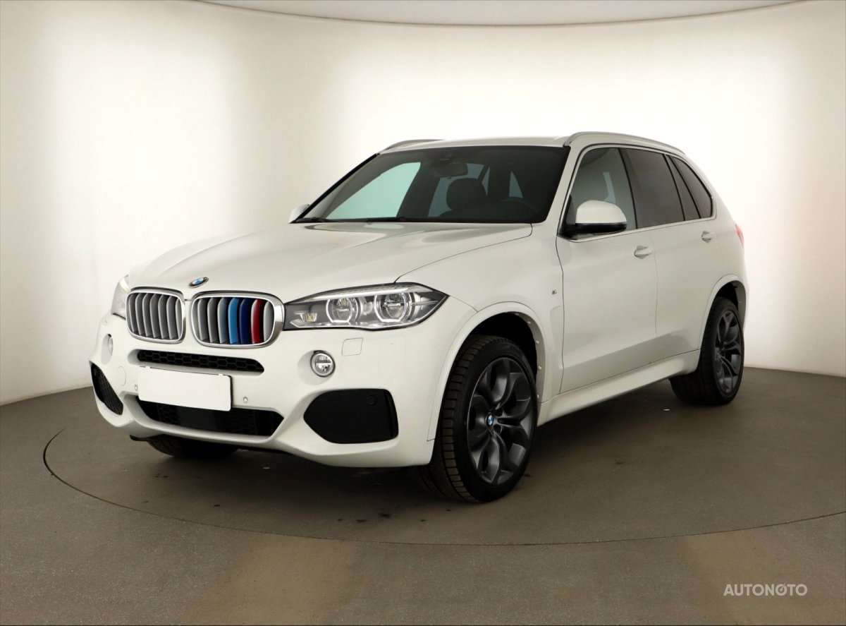 BMW X5, 2017 - pohled č. 3