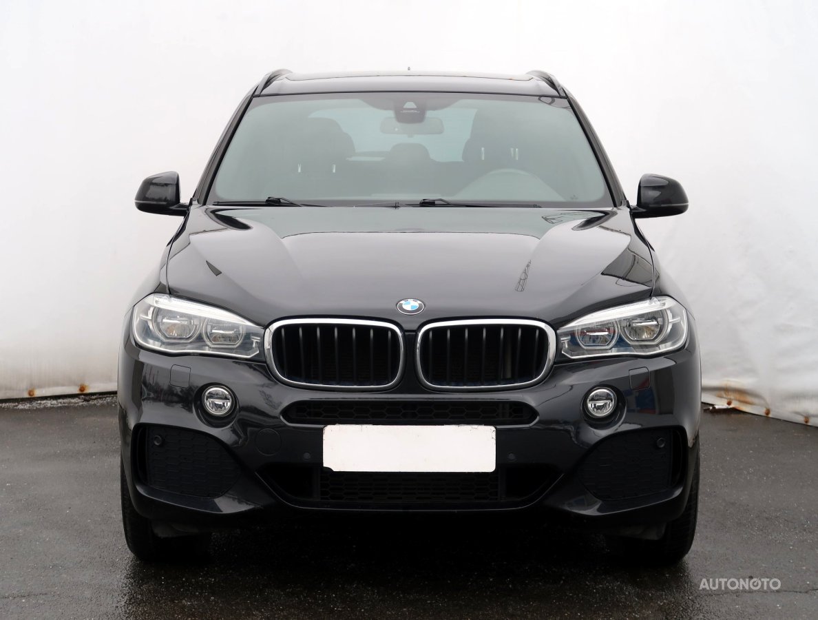 BMW X5, 2016 - pohled č. 2