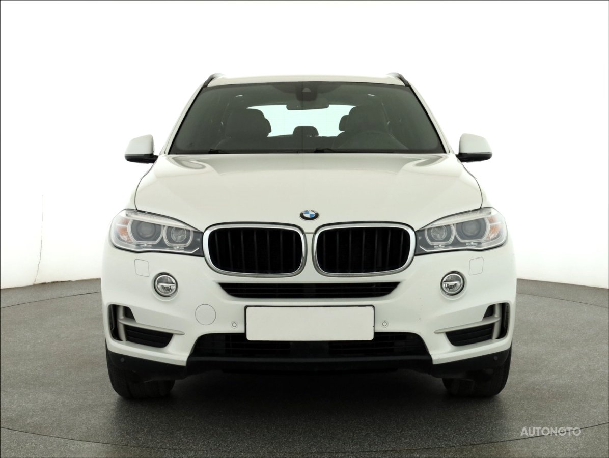 BMW X5, 2014 - pohled č. 2