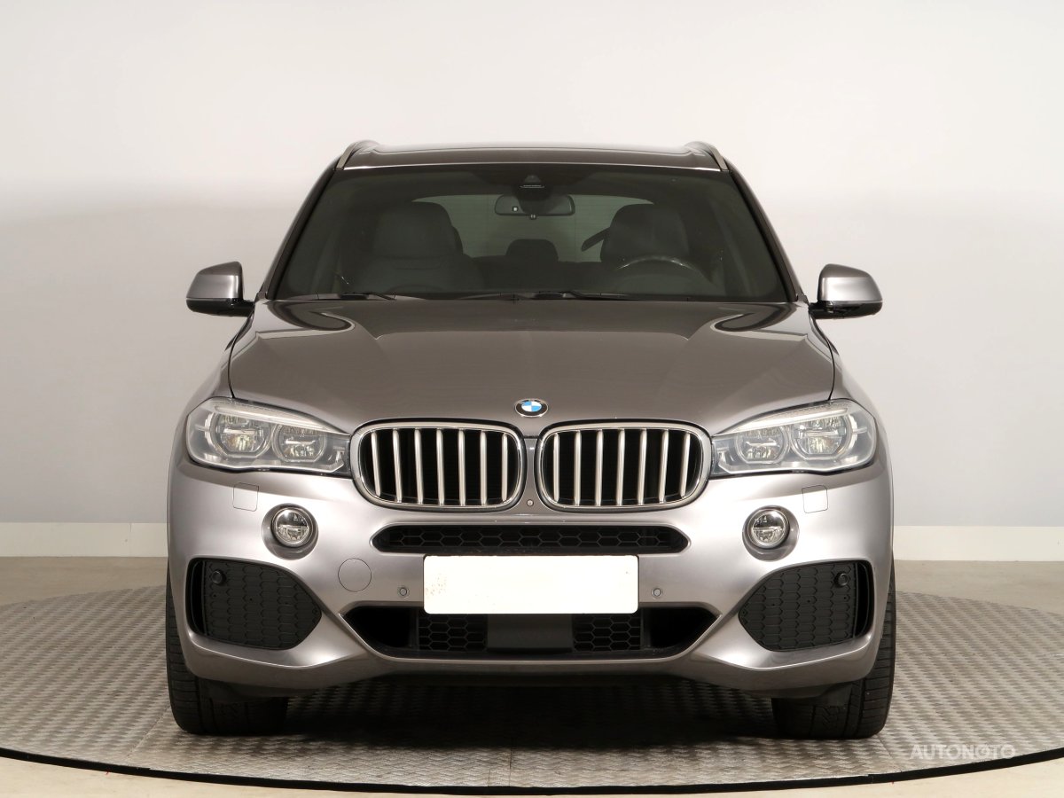 BMW X5, 2016 - pohled č. 2