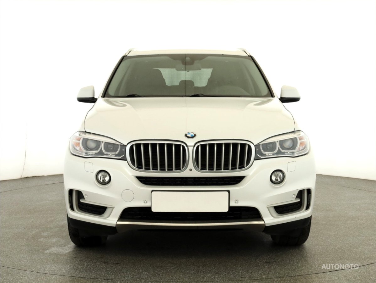 BMW X5, 2016 - pohled č. 2