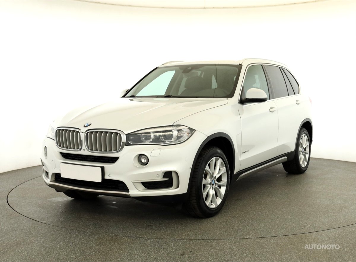 BMW X5, 2016 - pohled č. 3
