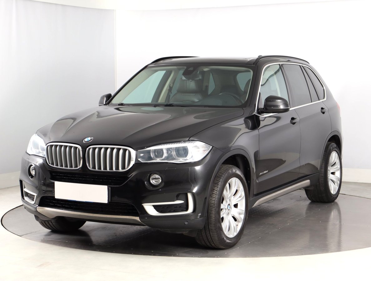 BMW X5, 2015 - pohled č. 3