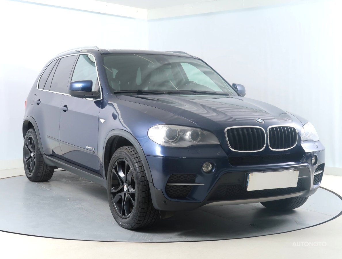 BMW X5, 2012 - celkový pohled