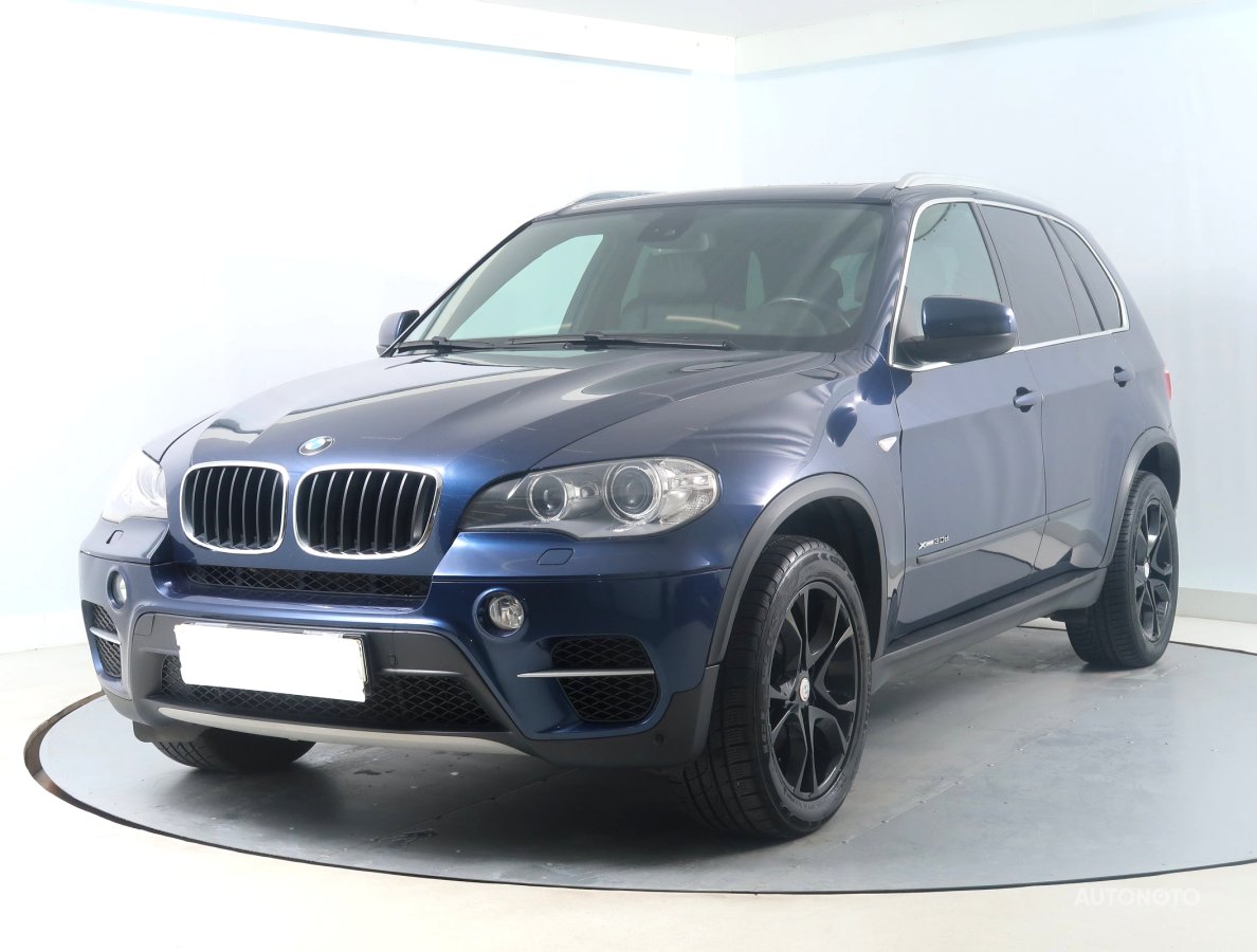 BMW X5, 2012 - pohled č. 3