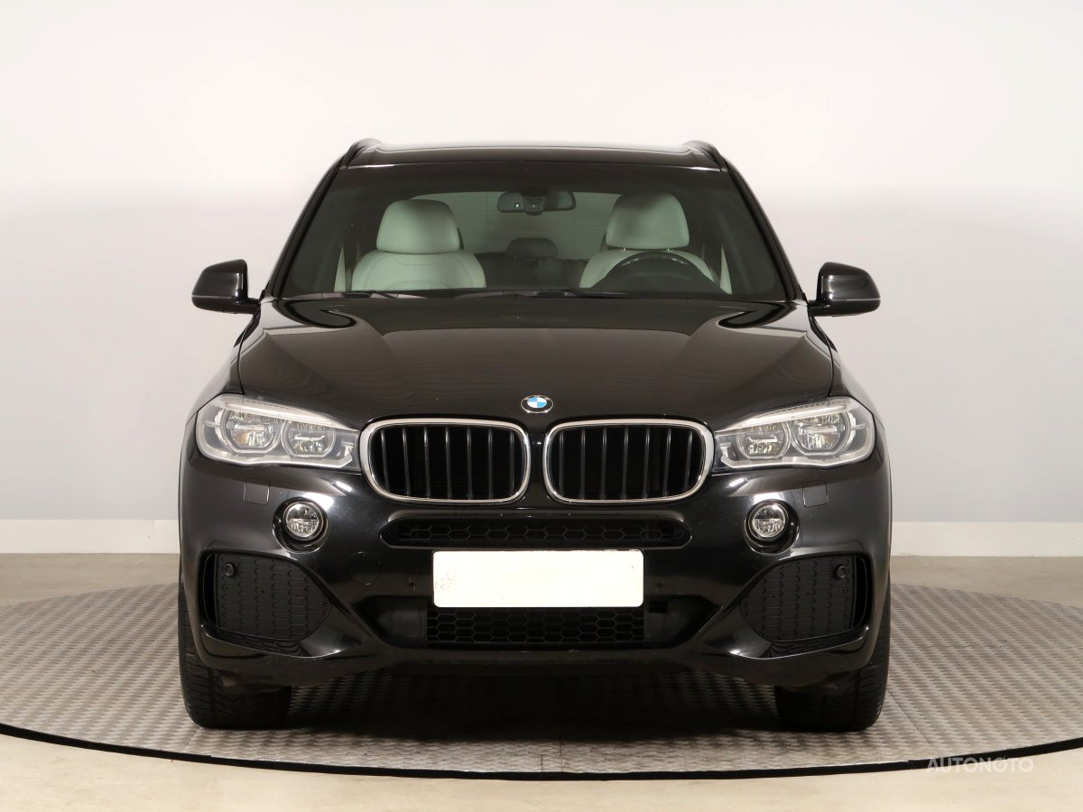 BMW X5, 2014 - pohled č. 2
