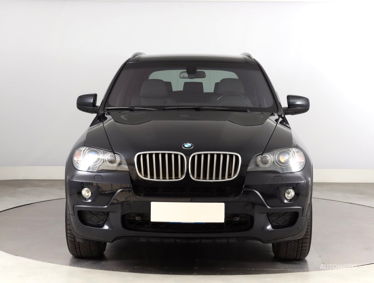BMW X5, 2010 - pohled č. 2